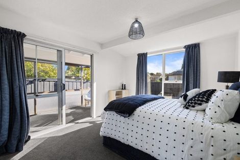 Photo of property in 12 Resolution Place, Bryndwr, Christchurch, 8053