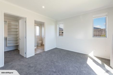 Photo of property in 18 Hart Road, Hauraki, Auckland, 0622