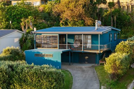 Photo of property in 15 Makorori Beach Road, Makorori, Gisborne, 4073