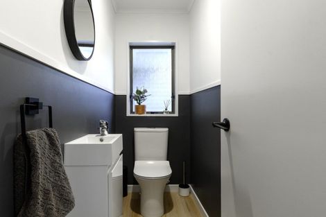 Photo of property in 129a Hinewa Road, Otumoetai, Tauranga, 3110