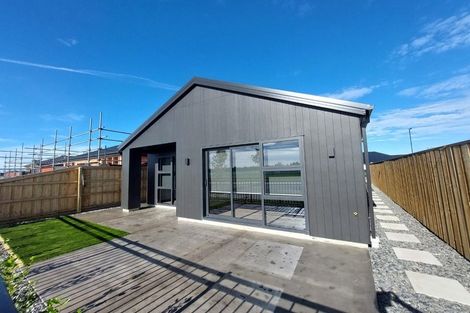 Photo of property in 28 Mcgrath Lane, Rangiora, 7400