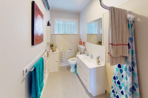 Photo of property in 118 Weraroa Road, Levin, 5510