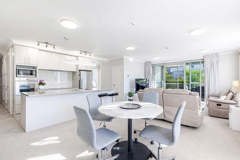 Photo of property in 30 Rewa Rewa Lane, Orewa, 0931