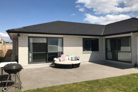 Photo of property in 25 Puhirake Crescent, Pyes Pa, Tauranga, 3112