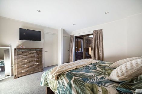 Photo of property in 57 Mcdonnell Road, Arrowtown, 9302