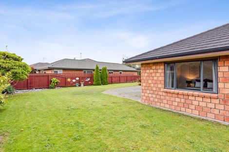 Photo of property in 170 Milne Drive, Paraparaumu, 5032
