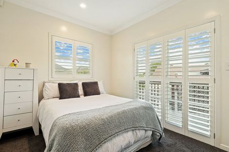 Photo of property in 1/42 Manuka Road, Glenfield, Auckland, 0629