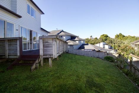 Photo of property in 16 Lucca Crescent, Flat Bush, Auckland, 2019