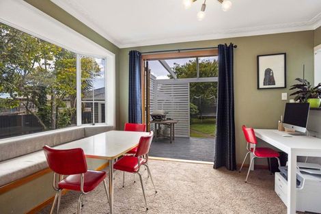Photo of property in 7 Hursthouse Street, Vogeltown, New Plymouth, 4310