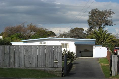 Photo of property in 1 Burns Street, Tawhero, Whanganui, 4501