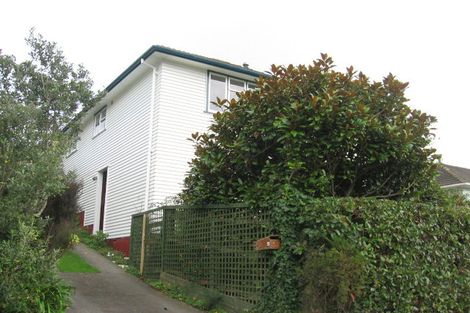 Photo of property in 51 Davidson Crescent, Tawa, Wellington, 5028