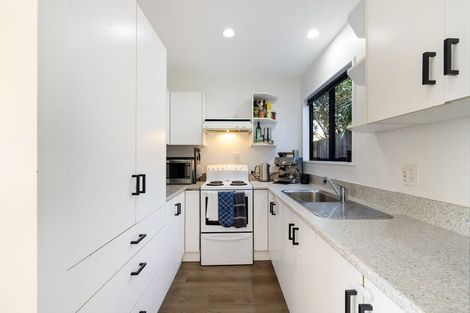 Photo of property in 2/66 Clare Road, St Albans, Christchurch, 8014