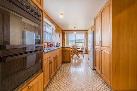 Photo of property in 104 Lantana Road, Green Bay, Auckland, 0604