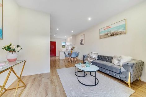 Photo of property in 2 Creekside Way, Flat Bush, Auckland, 2019