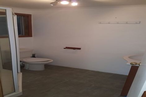 Photo of property in 98 Salamanca Road, Sunnynook, Auckland, 0620