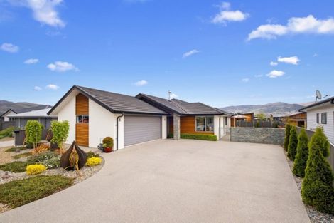 Photo of property in 5 Magnetic Place, Cromwell, 9310