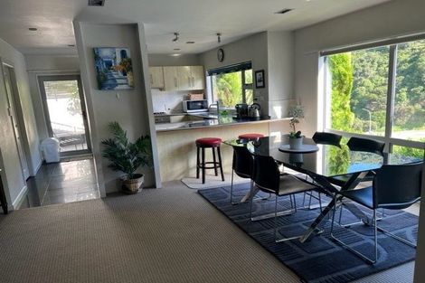 Photo of property in 2/17 Blackbridge Road, Wadestown, Wellington, 6012