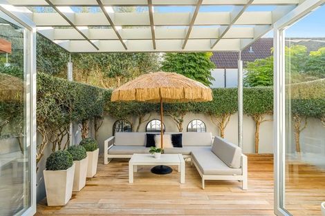 Photo of property in 10/4 Campbell Road, Takapuna, Auckland, 0622