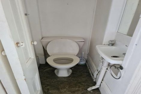 Photo of property in 13 Home Street, Mount Victoria, Wellington, 6011