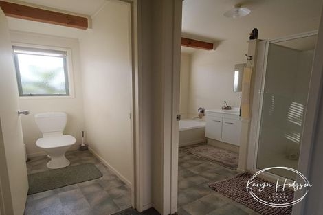 Photo of property in 7 Te Opi Road East, Whakapirau, Maungaturoto, 0583