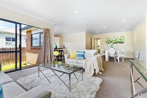 Photo of property in 14 Pooks Road, Ranui, Auckland, 0612