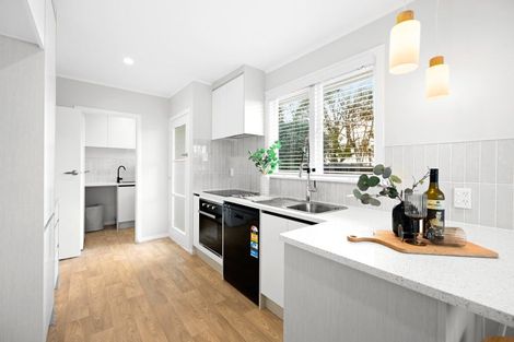 Photo of property in 10 Rosalind Street, Deanwell, Hamilton, 3206