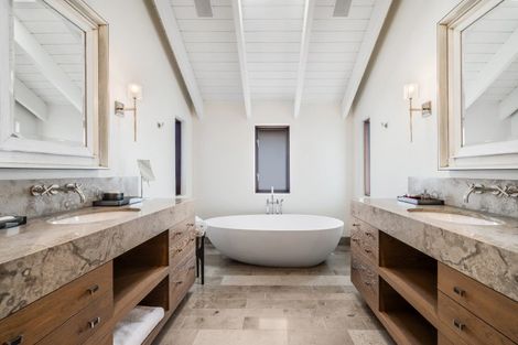 Photo of property in 42 Porterfield Road, Whitford, Howick, 2571