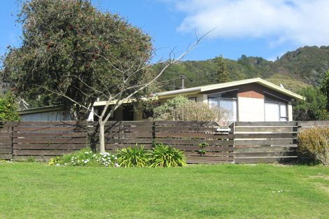 Photo of property in 37 Wilson Street, Matata, Whakatane, 3194