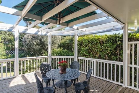 Photo of property in 6 Marram Way, Peka Peka, Waikanae, 5391