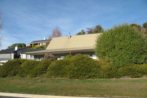 Photo of property in 1 Sycamore Place, Wanaka, 9305