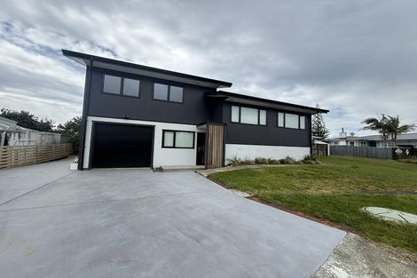 Photo of property in 220 Marsden Point Road, Ruakaka, 0116