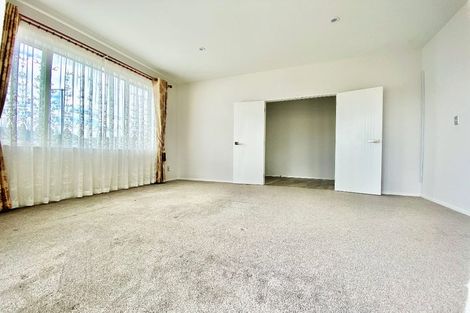 Photo of property in 28 Wellfield Drive, Papakura, 2110