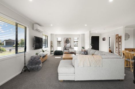 Photo of property in 3 Dundee Road, Mosgiel, 9024