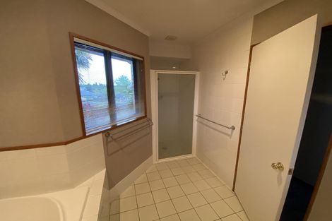 Photo of property in 43 Greenfield Drive, Western Heights, Hamilton, 3200