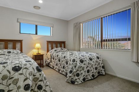 Photo of property in 14 Commodores Close, Coastlands, Whakatane, 3120