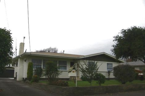 Photo of property in 11 Tararua Terrace, Cloverlea, Palmerston North, 4412