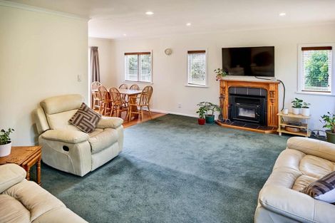 Photo of property in 72 Rawhiti Road, Pukerua Bay, 5026