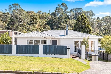 Photo of property in 38 Woodside Road, Massey, Auckland, 0614