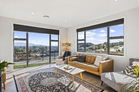 Photo of property in 99 Kakariki Grove, Waikanae, 5036