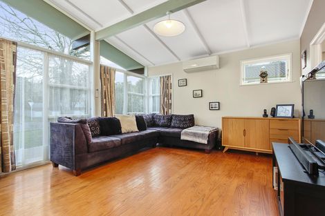 Photo of property in 13 Pendlebury Street, Green Bay, Auckland, 0604