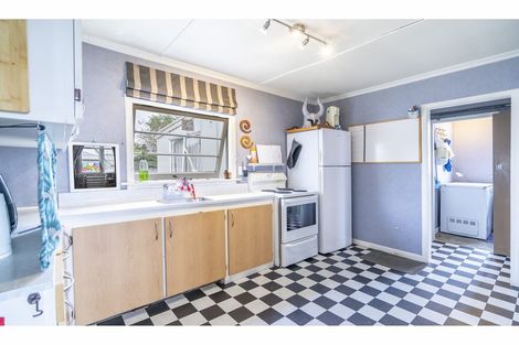 Photo of property in 33 Price Street, Grasmere, Invercargill, 9810