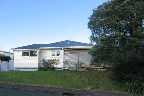 Photo of property in 8 Crompton Road, Massey, Auckland, 0614