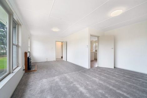 Photo of property in 49 Longburn Road, Henderson, Auckland, 0610
