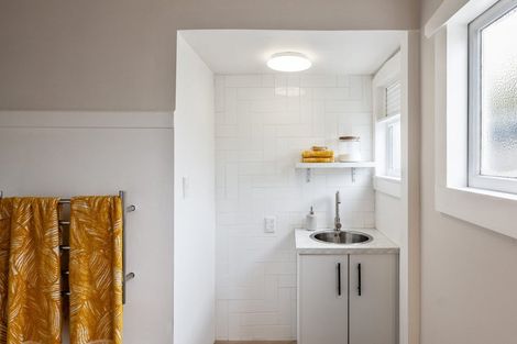 Photo of property in 1/142 Petrie Street, Richmond, Christchurch, 8013