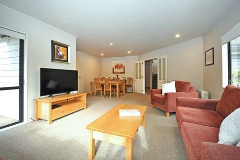 Photo of property in 1/8 Mandica Place, Sunnynook, Auckland, 0632