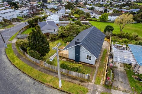 Photo of property in 43 Leicester Street, Cannons Creek, Porirua, 5024