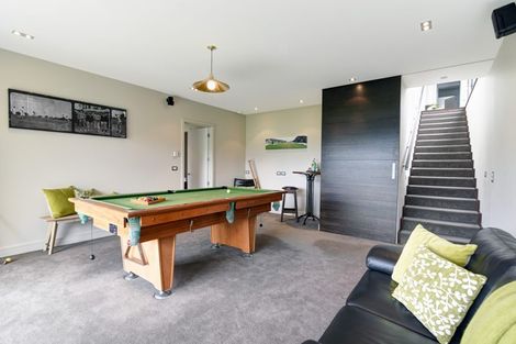 Photo of property in 62 Cedar Drive, Kelvin Heights, Queenstown, 9300