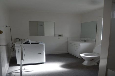 Photo of property in 20 Queens Drive, Kilbirnie, Wellington, 6022