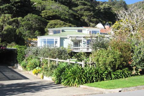 Photo of property in 11 Marama Terrace, Eastbourne, Lower Hutt, 5013