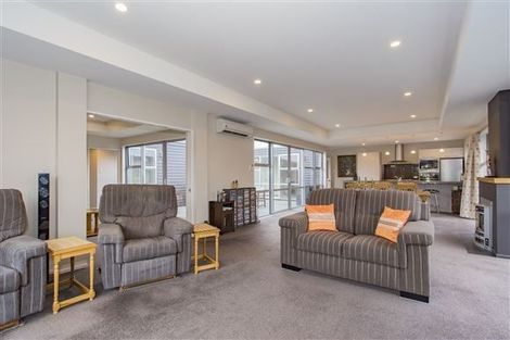 Photo of property in 28 Burbank Drive, Aidanfield, Christchurch, 8025